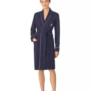 Lauren Ralph Lauren
Quilted Shawl Collar white piping Robe